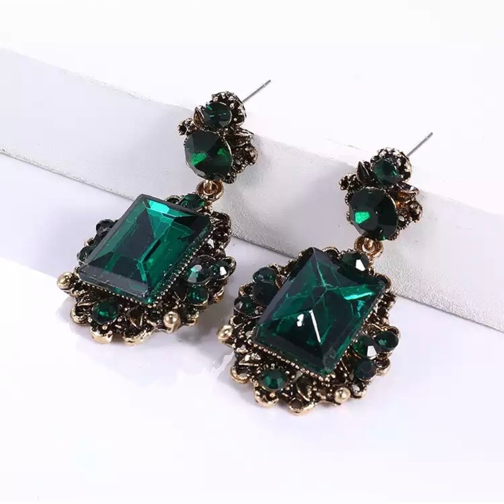 Vintage green / blue gem rhinestone earrings - Picture 1 of 9